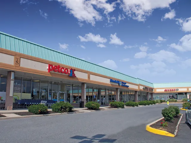 Tilghman Square Shopping Center