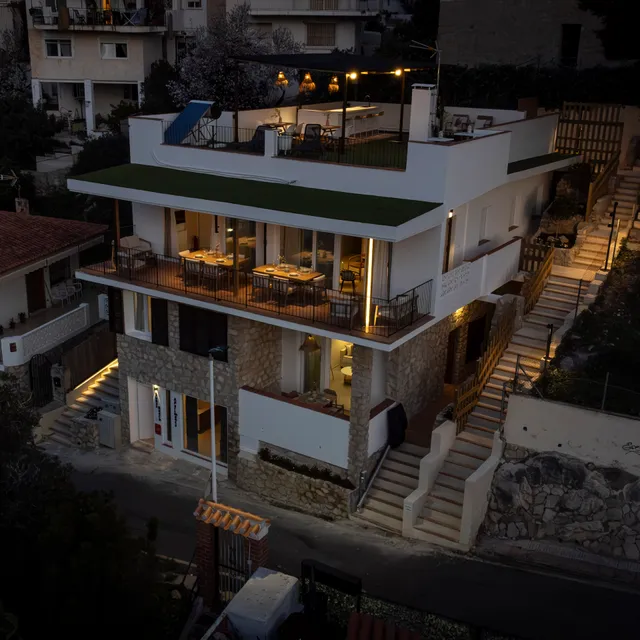 ARENAS BEACH APARTMENTS