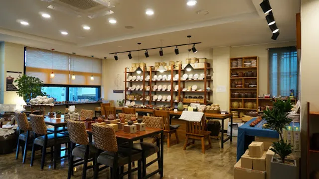 지유명차 제주중문점_보이차, 자사호 전문점