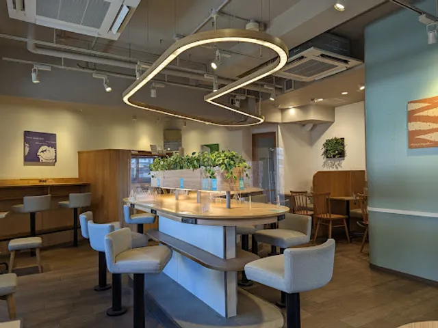 Mos Burger - Iidabashi East