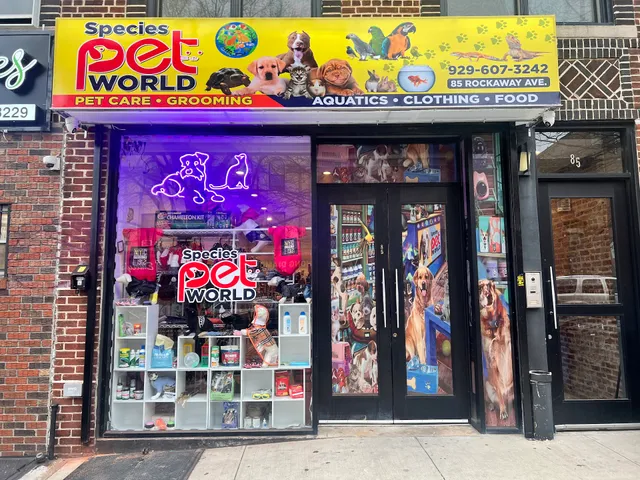 Species Pet World - We DO NOT have a Website