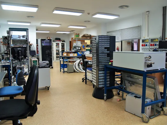 AssysTroniC Technologie