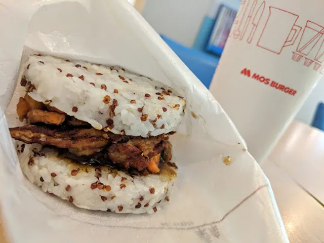 MOS BURGER Taichung Gongyi Shop