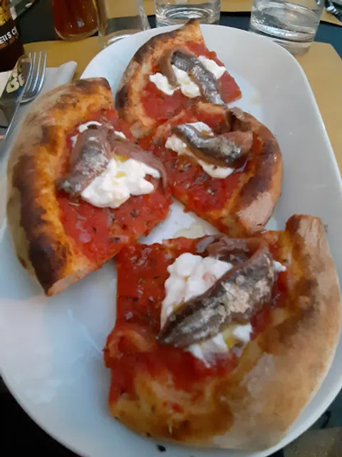 La Mesticheria Wine Pizza Gourmet