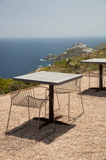 Bostani Bar & Restaurant