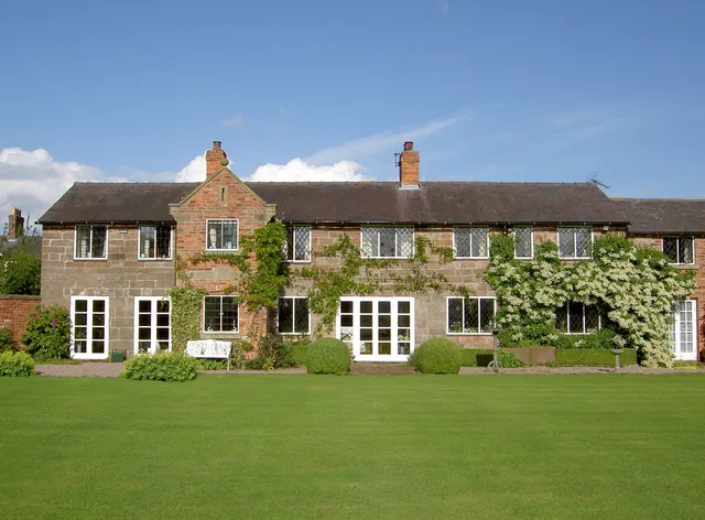 Egerton Manor Farm B&B and Holiday Cottages