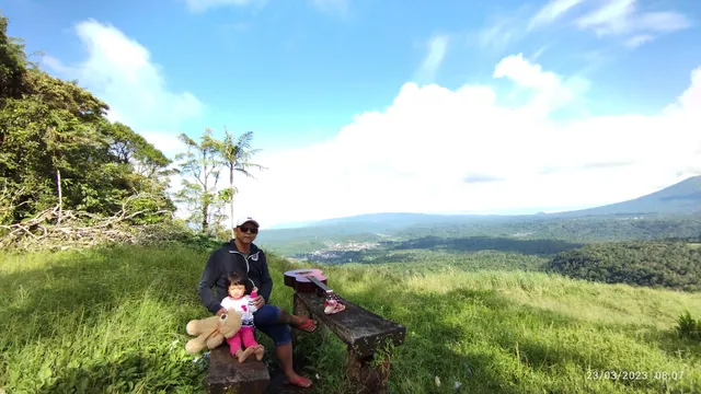 WISATA ALAM MINAHASA SULUT - HOLLYWOOD HILLS LENGKOAN