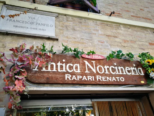 Antica Norcineria Rapari Renato