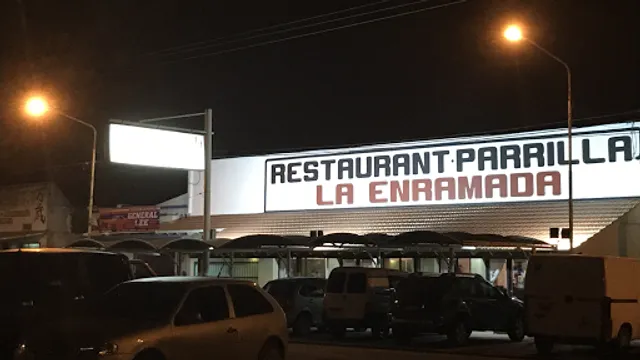 Restaurant y Parrilla La Enramada