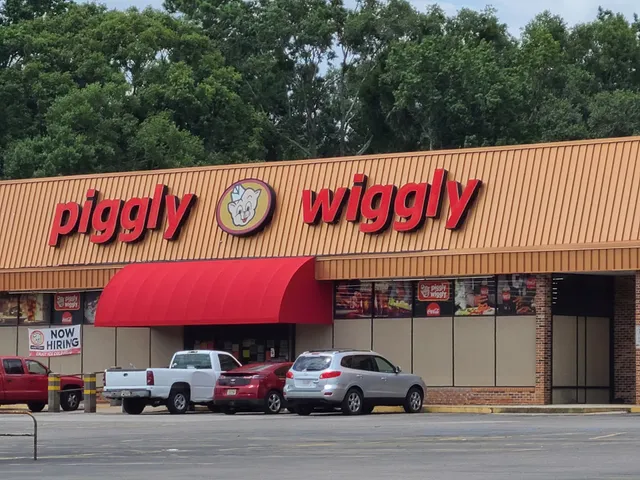 Grant Plaza Shopping Center