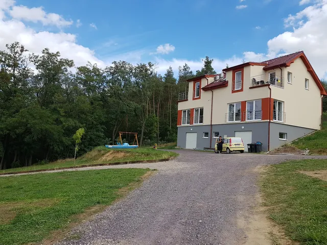 Mobilní dům Na louce v kempu Výr