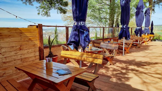 Schnitzelhütte Ellhofen