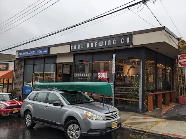 Dolphin South Trattoria