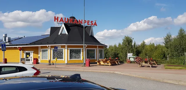 Kahvila-Ravintola Haukanpesä