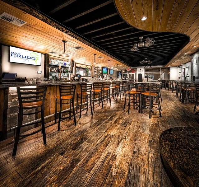 White Whale Pub & Ale