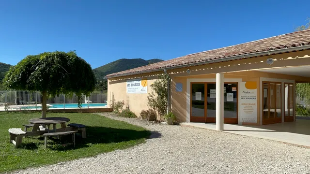 Olydea les Sources - à proximité des thermes de Montbrun-les-Bains