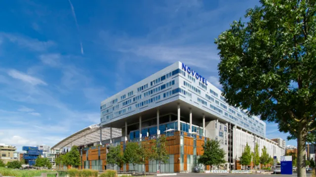 Novotel Lyon Centre Confluence Bord de Saone