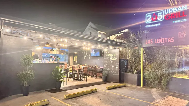 205 Urban Grill (Steakhouse)
