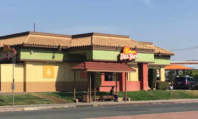 Del Taco