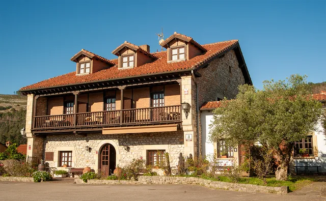 Trisileja en Posada La Busta