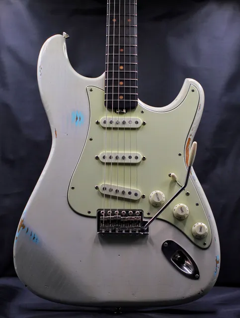 FSC Guitars Showroom & Guitar repair shop Greenpoint