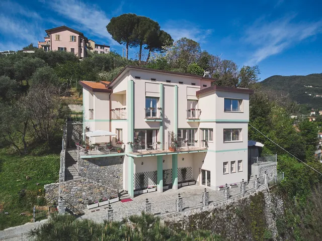 Villa dei Poeti | Seaside Serenity