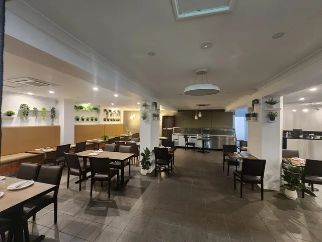 Silver Salver Restaurant and function Center - Best Restaurant in Wollongong