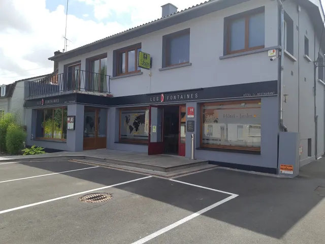 Logis Hôtel les Trois Fontaines