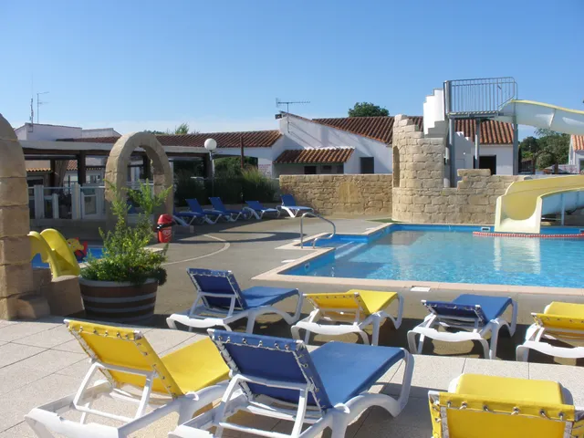 Camping Paradis Les Jonquilles