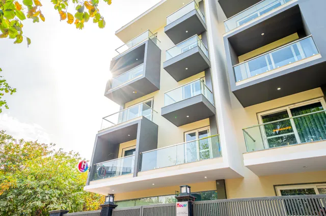 Housr Coliving Signature Tower