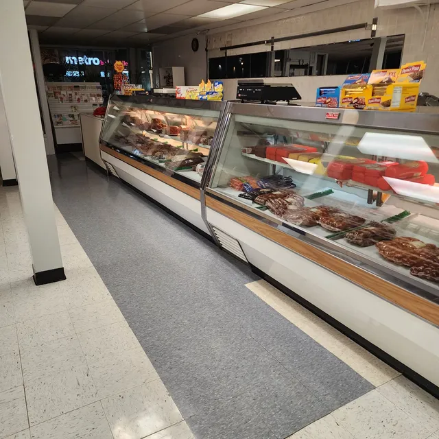 M&P Polish Deli & Liquors