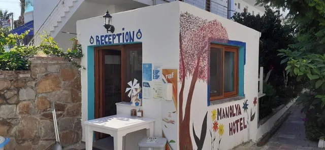 Manolya Otel