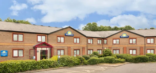 Days Inn by Wyndham Magor