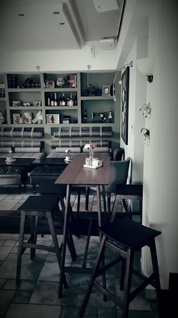 PIEMONTE Cafe e Vino