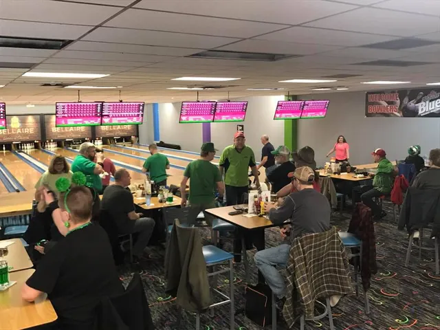 Bellaire Lanes & Games