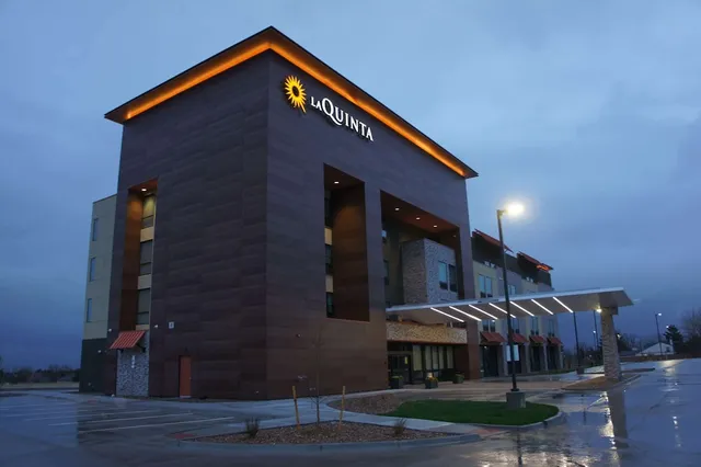 La Quinta Inn & Suites by Wyndham Littleton/Red Rocks