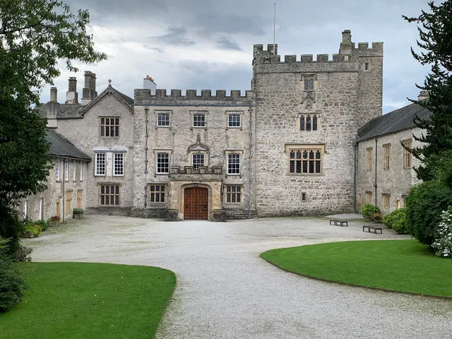 Grange-over-Sands | Lothlorien Holiday Cottage | Lake District