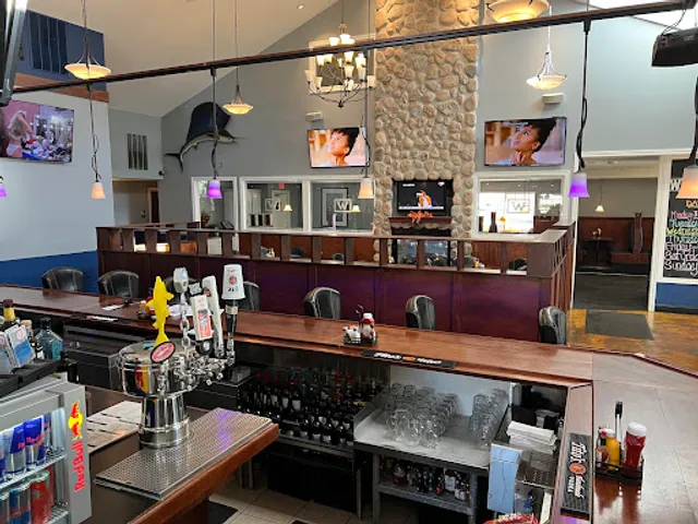 Waterfront Pub & Grill