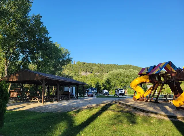 Eagle Cliff Campground