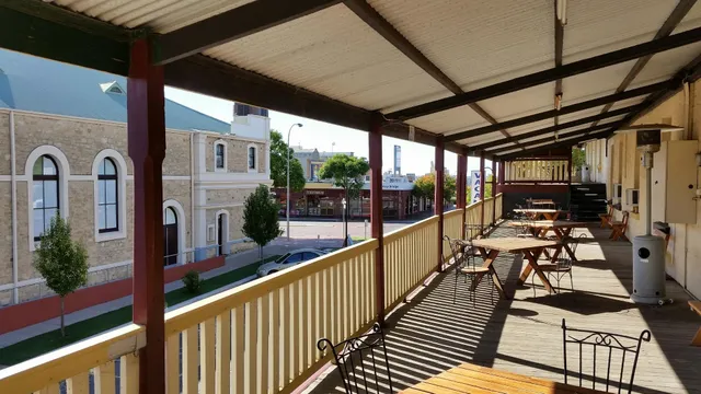 Balcony On Sixth Lodge