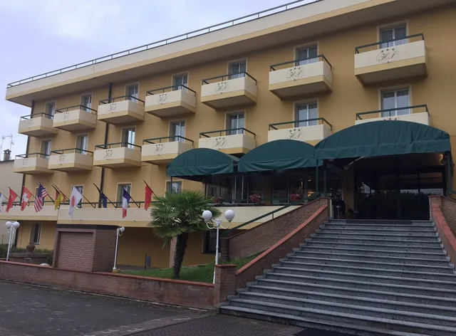 Hotel Poli