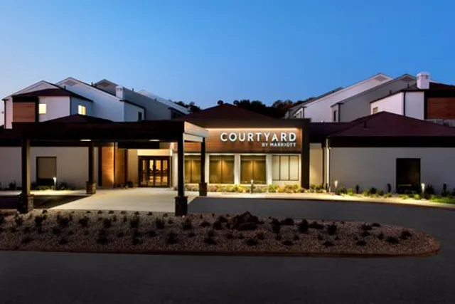 Courtyard by Marriott New Haven Wallingford