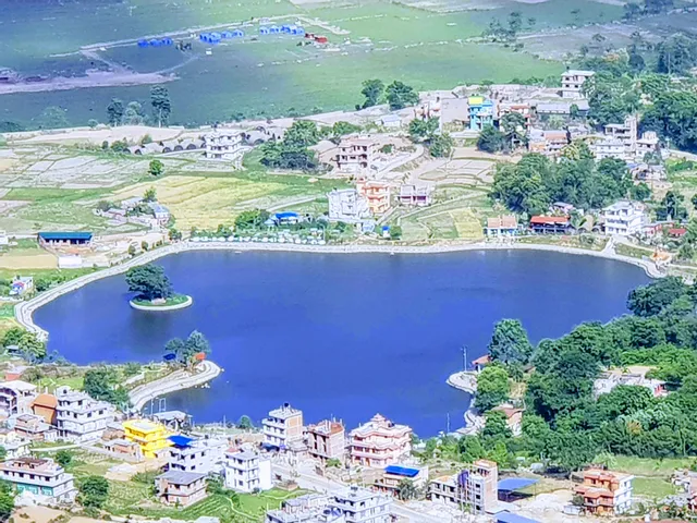 White House Newa Restro