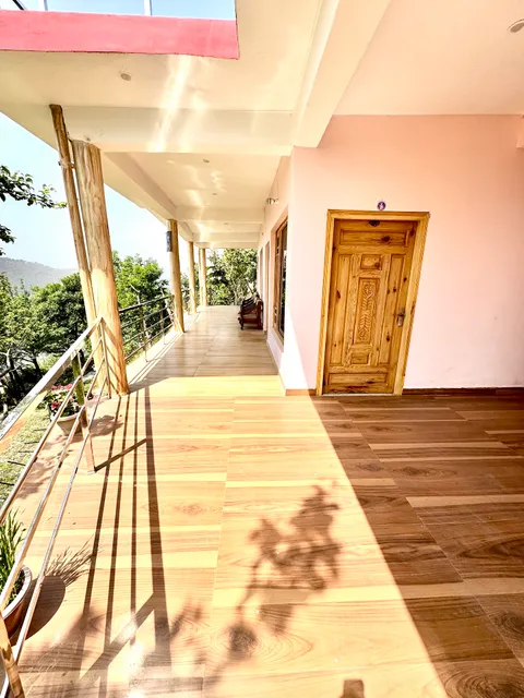 KUMAON LAKE'S HOME STAY & RESTAURANT