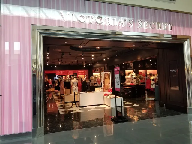 Victoria's Secret & PINK