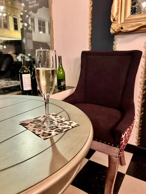 Southern Vines Wine Salon