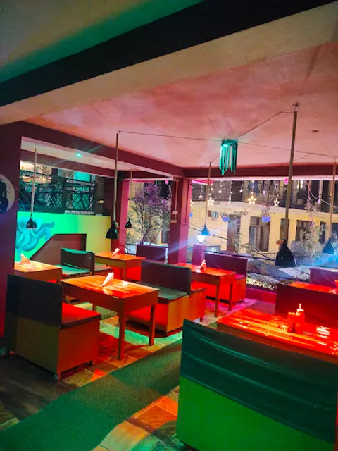 NON STOP CAFE - Cafe stay Old Manali | Restaurant