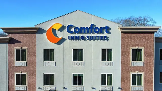 Comfort Inn & Suites Plainville-Foxboro