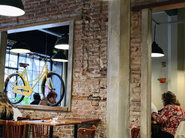 Vélo Café & Brunch