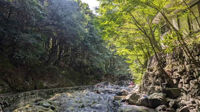 Inunakiyama Parking Lot